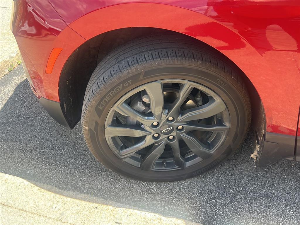 used 2023 Chevrolet Equinox car, priced at $26,990