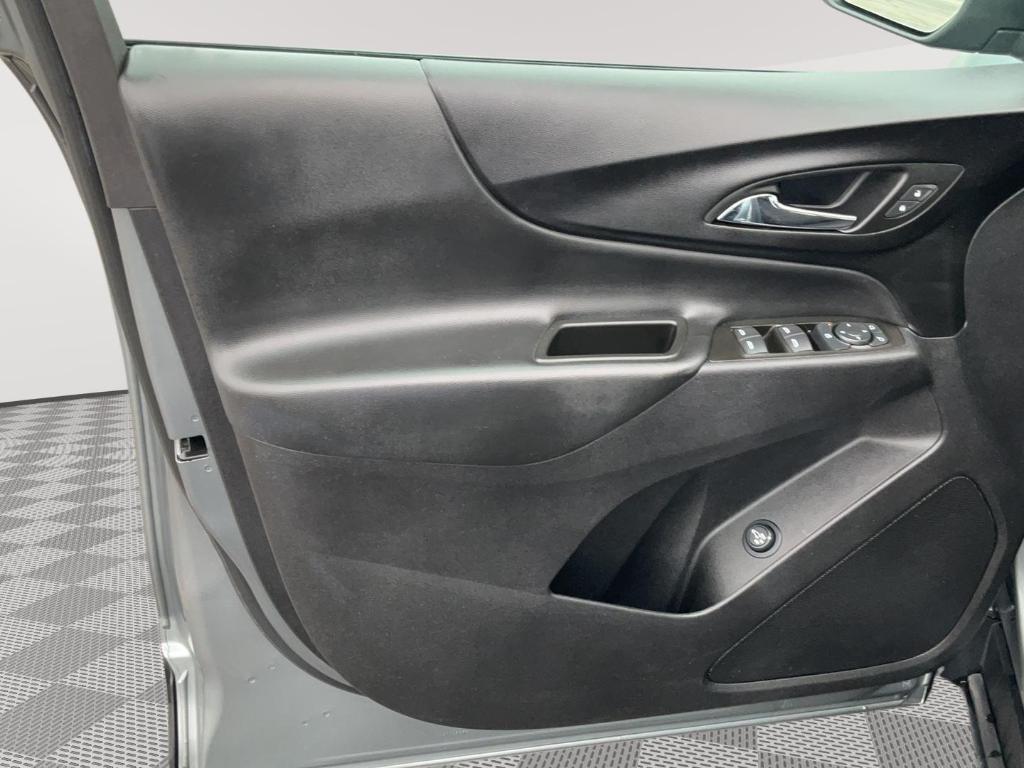 used 2024 Chevrolet Equinox car, priced at $22,750