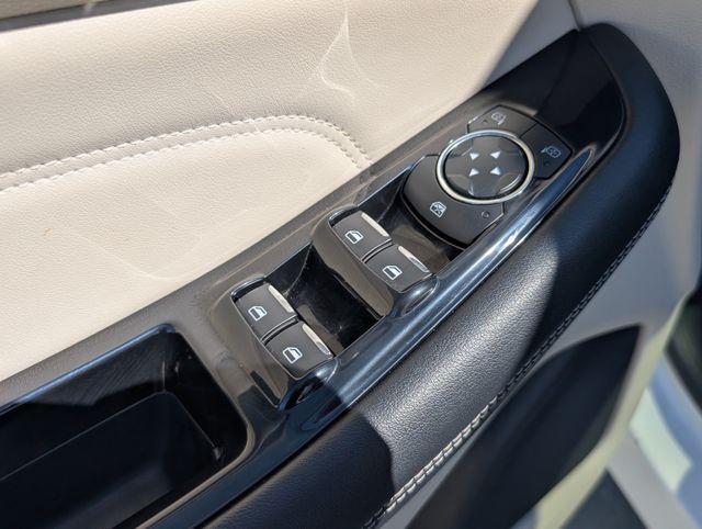used 2015 Ford Edge car, priced at $16,900