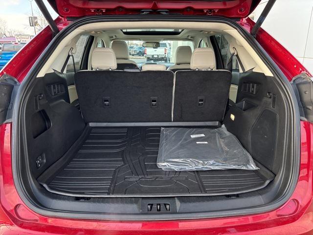 used 2024 Ford Edge car, priced at $35,900