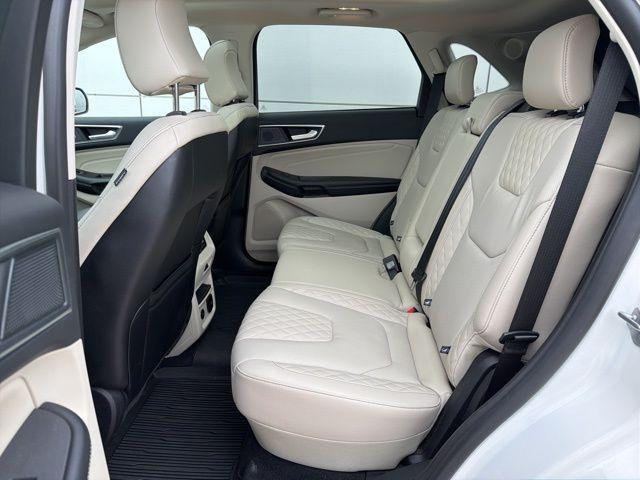 used 2024 Ford Edge car