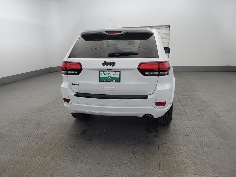 used 2017 Jeep Grand Cherokee car, priced at $20,595