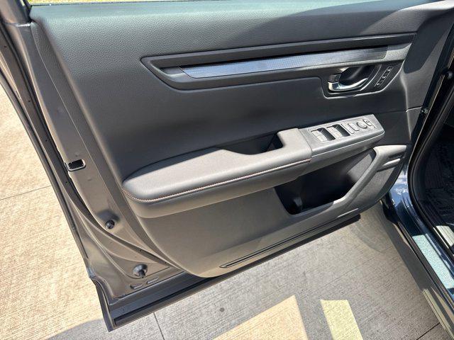 new 2026 Honda CR-V Hybrid car, priced at $40,175