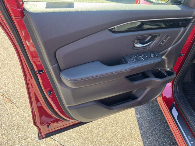 new 2025 Honda Pilot car, priced at $46,180