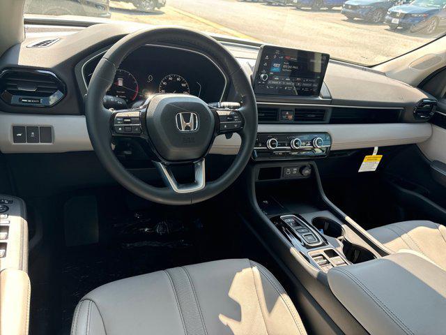 new 2025 Honda Pilot car, priced at $45,450