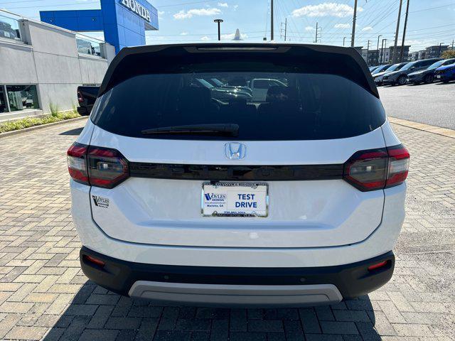 new 2025 Honda Pilot car, priced at $45,450