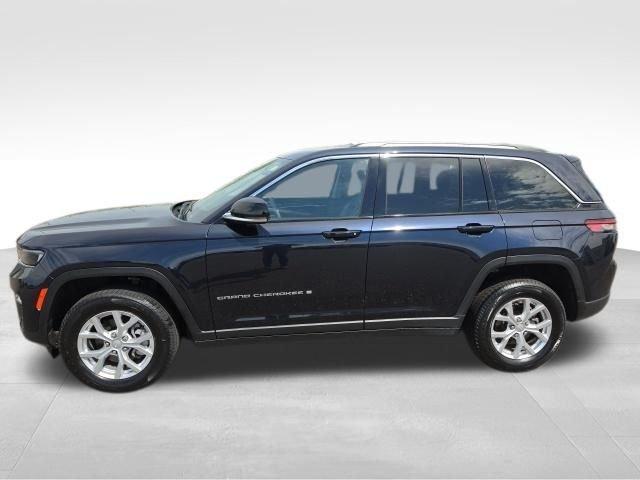 used 2023 Jeep Grand Cherokee car, priced at $32,597