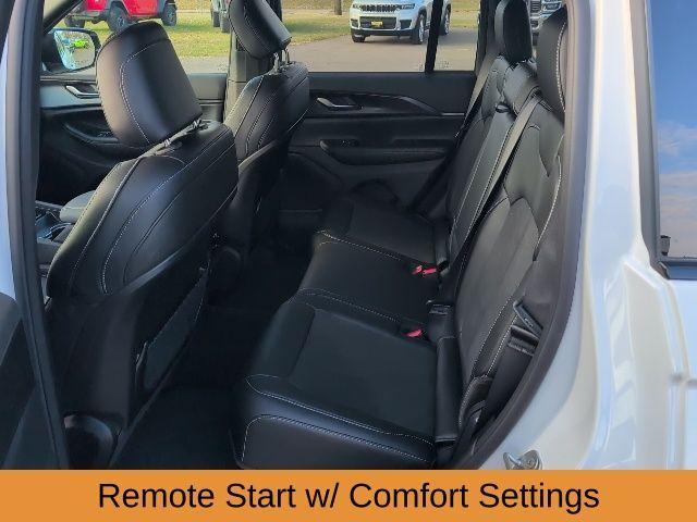 new 2025 Jeep Grand Cherokee car, priced at $43,488