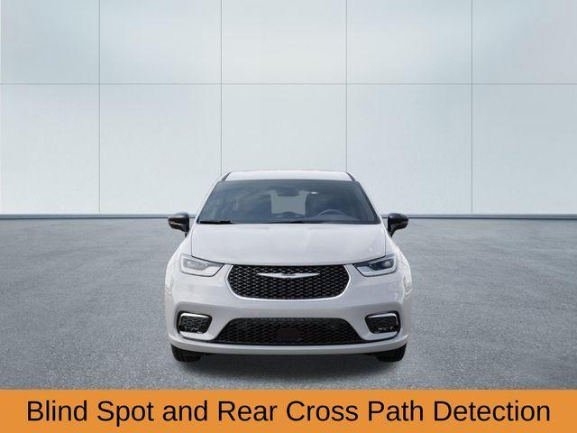 new 2026 Chrysler Pacifica car, priced at $46,488