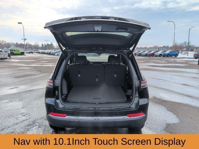 new 2025 Jeep Grand Cherokee car, priced at $42,988