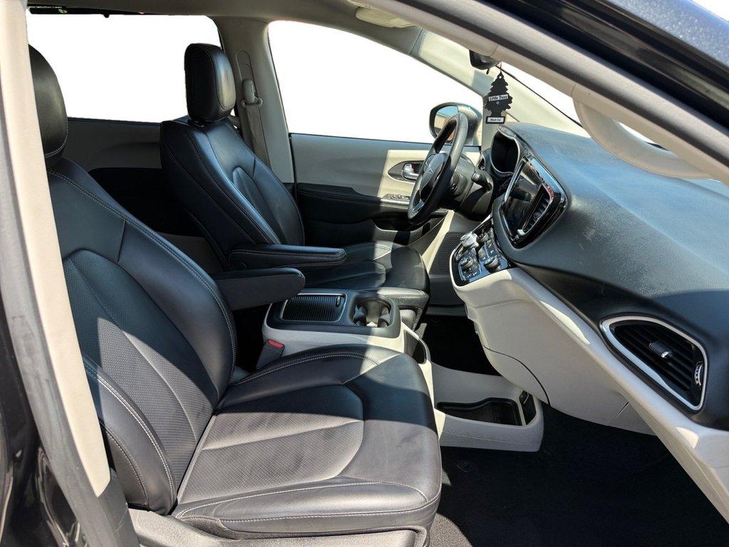 used 2023 Chrysler Pacifica car, priced at $22,189