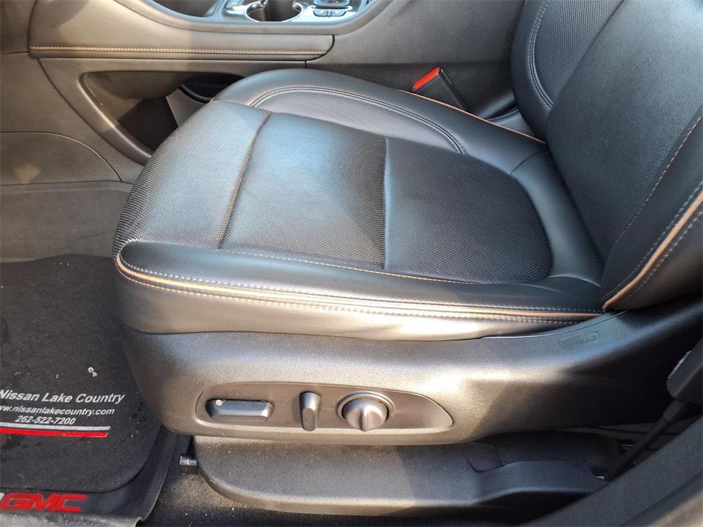 used 2021 GMC Acadia car, priced at $26,313