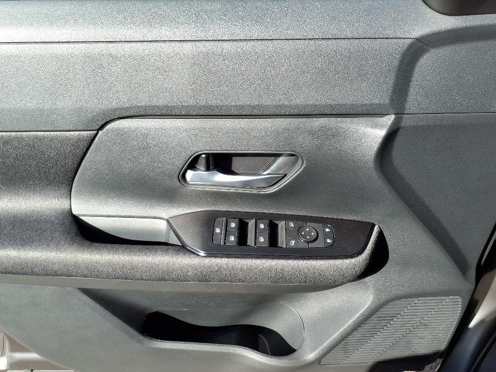 new 2026 Nissan Kicks car, priced at $26,001