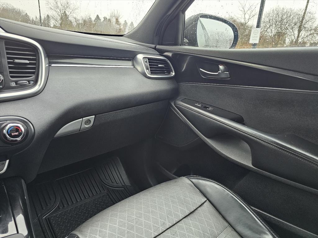 used 2017 Kia Sorento car, priced at $14,306