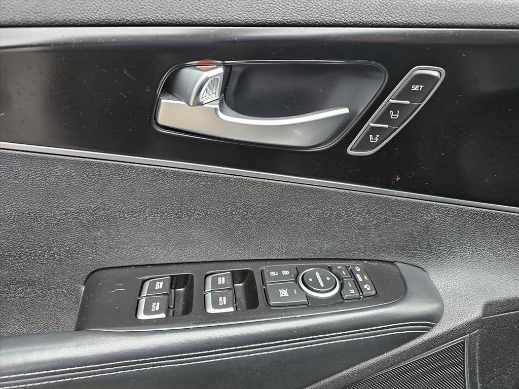 used 2017 Kia Sorento car, priced at $14,306