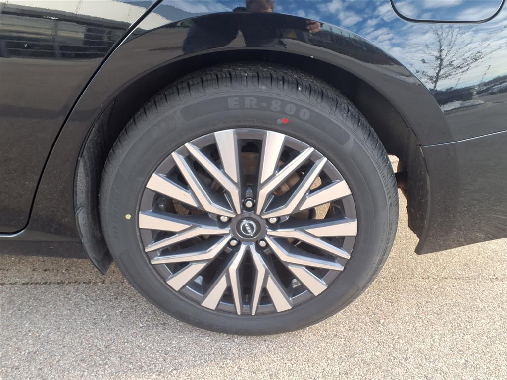 used 2024 Nissan Altima car, priced at $20,042