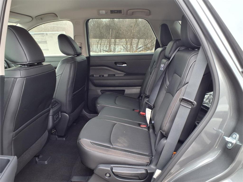 new 2026 Nissan Pathfinder car, priced at $42,618