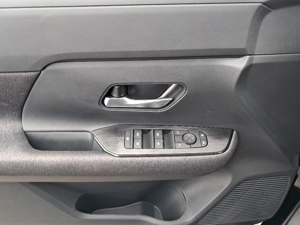 new 2026 Nissan Kicks car, priced at $25,617