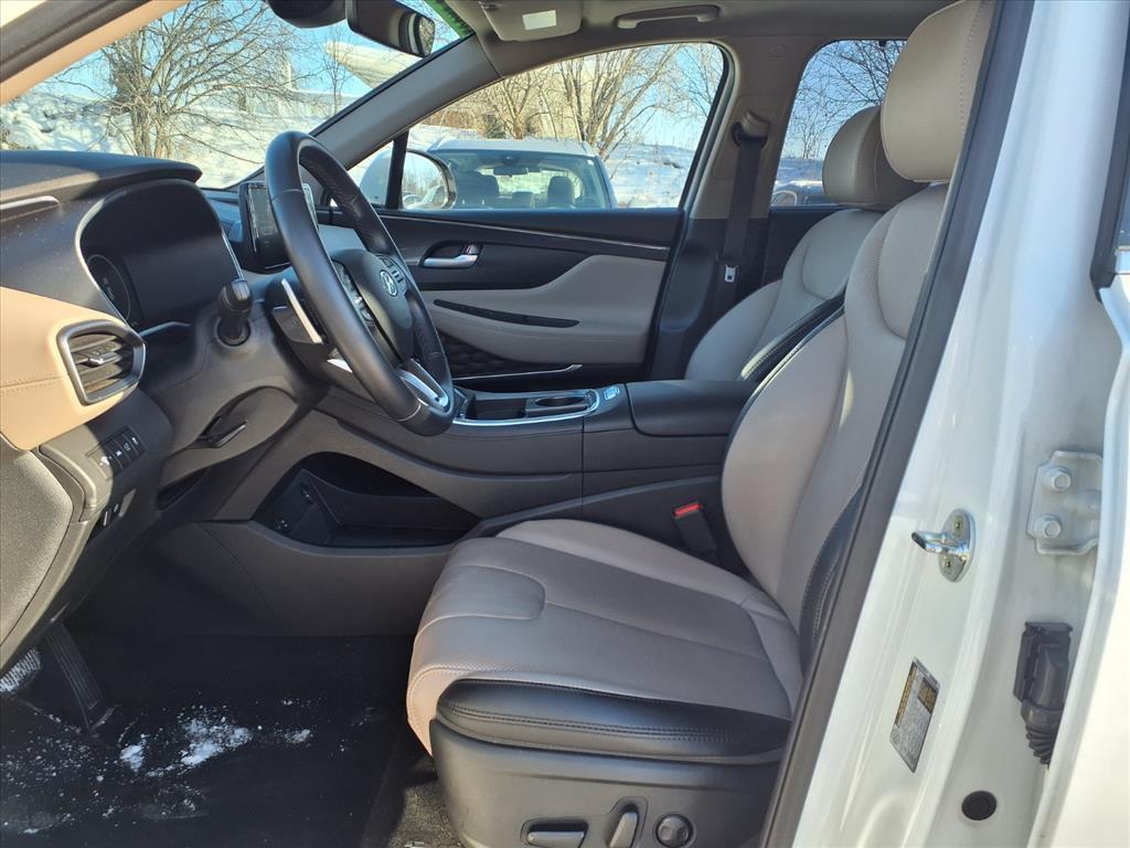 used 2023 Hyundai Santa Fe car, priced at $22,967