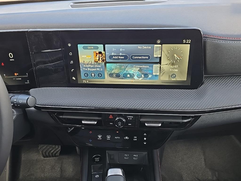 new 2025 Nissan Kicks car, priced at $25,649