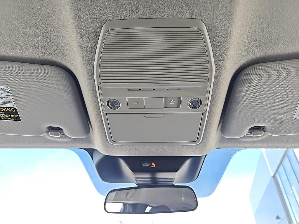 new 2025 Nissan Kicks car, priced at $25,649