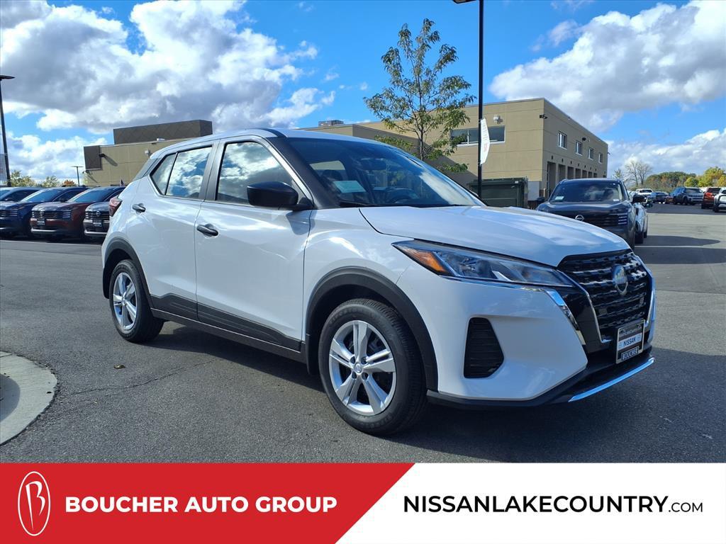 new 2025 Nissan Kicks car, priced at $21,956