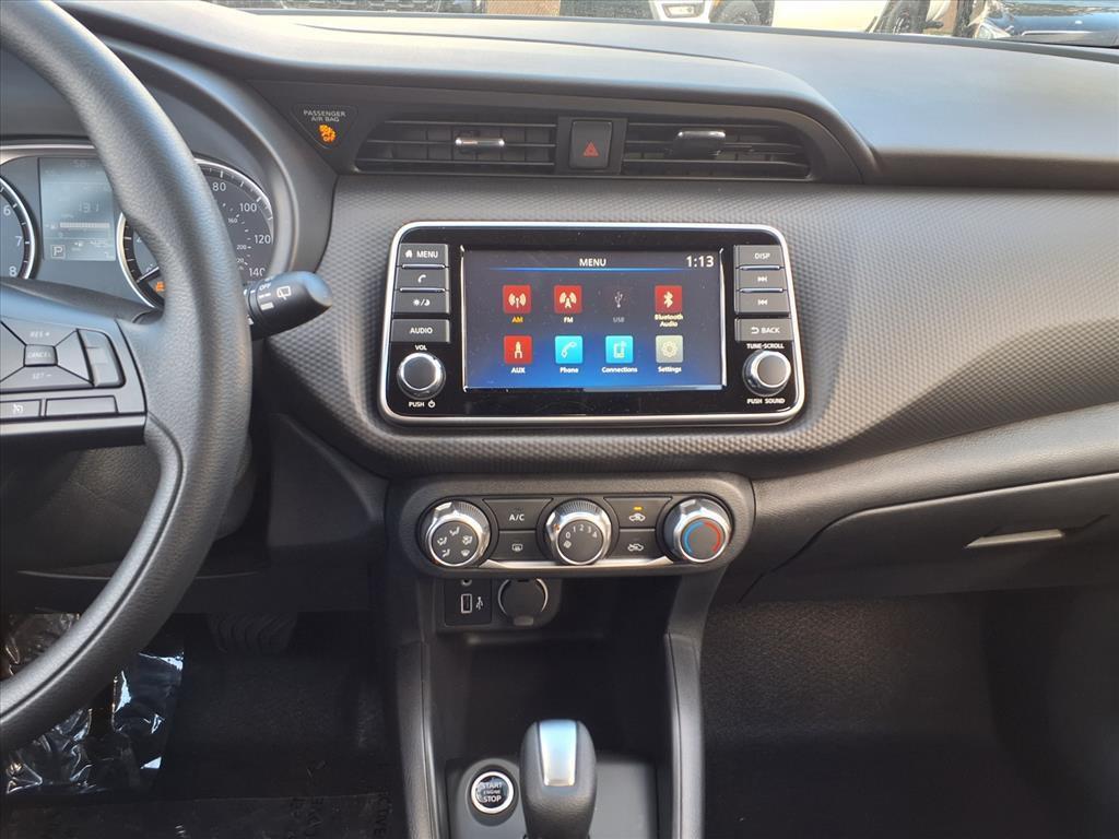 new 2025 Nissan Kicks car, priced at $21,956