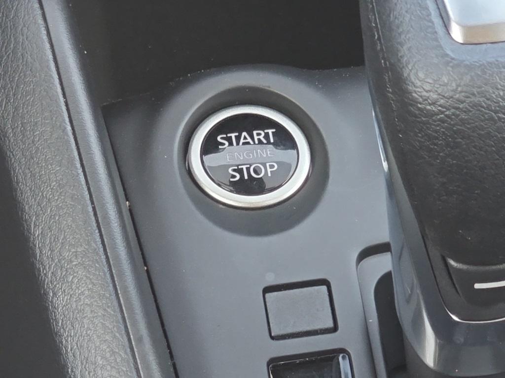 new 2025 Nissan Kicks car, priced at $21,942