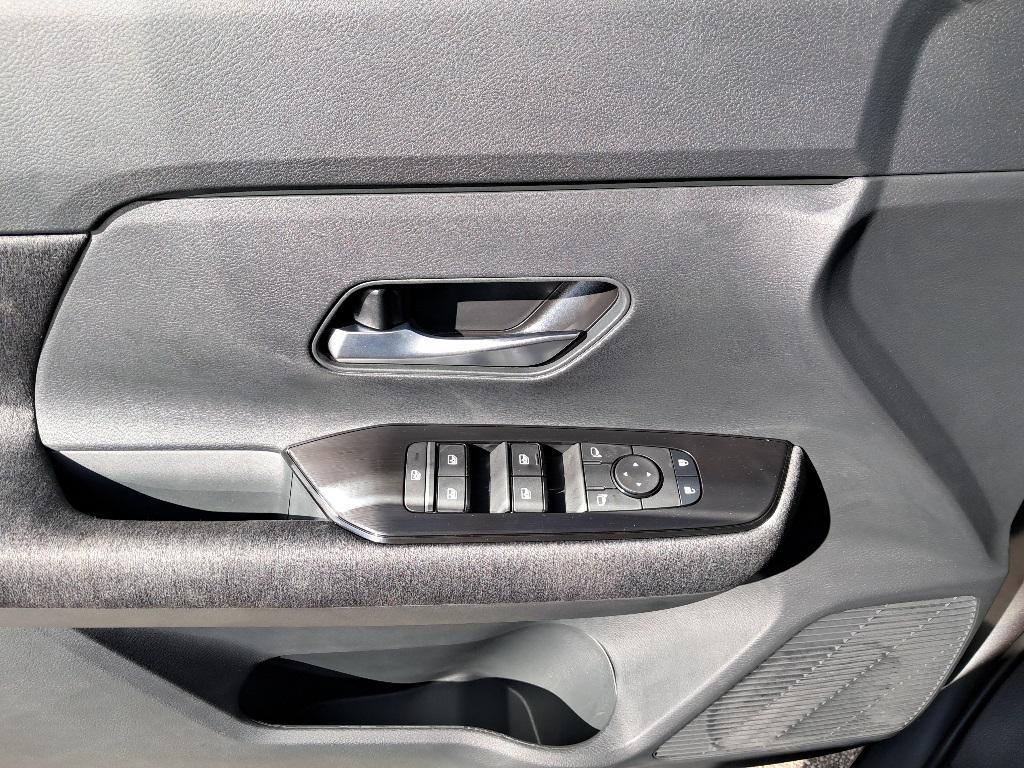 new 2026 Nissan Kicks car, priced at $27,177