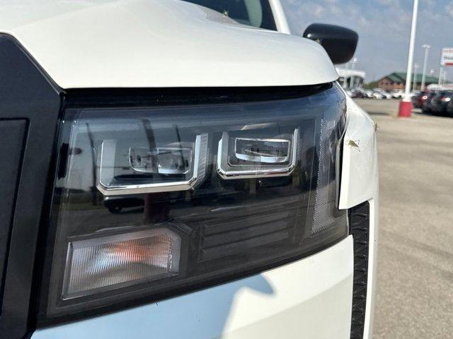 new 2026 Nissan Frontier car