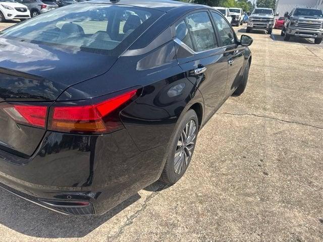 used 2025 Nissan Altima car, priced at $21,962