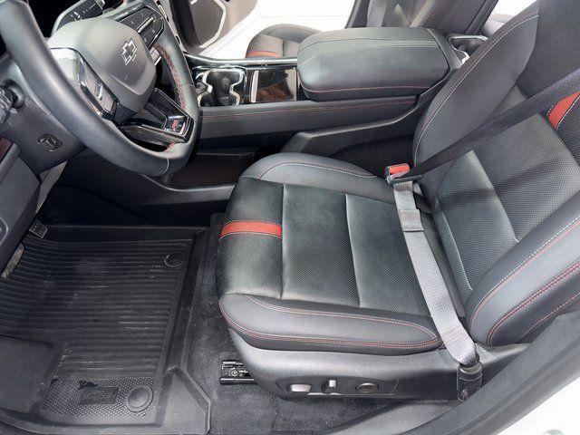 used 2024 Chevrolet Traverse car, priced at $44,299