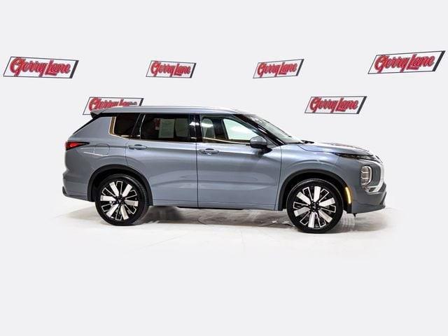 used 2025 Mitsubishi Outlander car, priced at $32,348