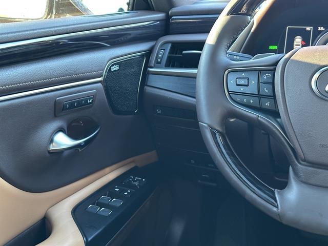 used 2021 Lexus ES 300h car, priced at $28,490