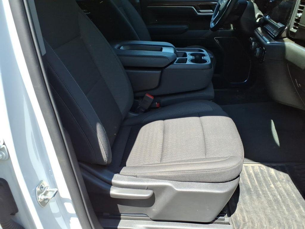 used 2025 Chevrolet Silverado 1500 car, priced at $38,994