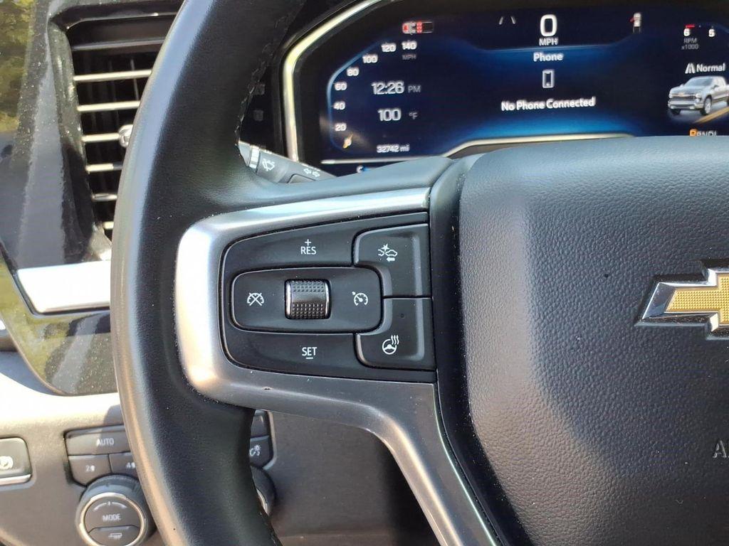 used 2025 Chevrolet Silverado 1500 car, priced at $38,994