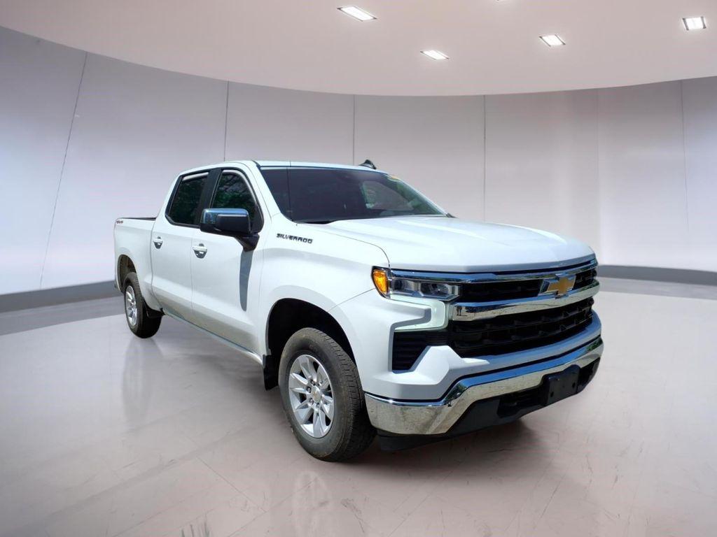 used 2025 Chevrolet Silverado 1500 car, priced at $38,994