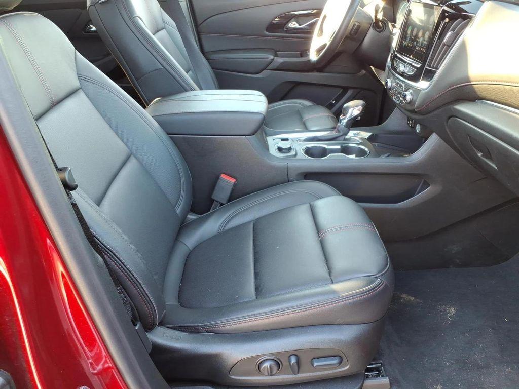 used 2023 Chevrolet Traverse car, priced at $35,395