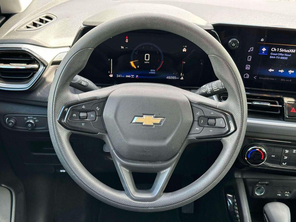 used 2025 Chevrolet TrailBlazer car, priced at $19,994