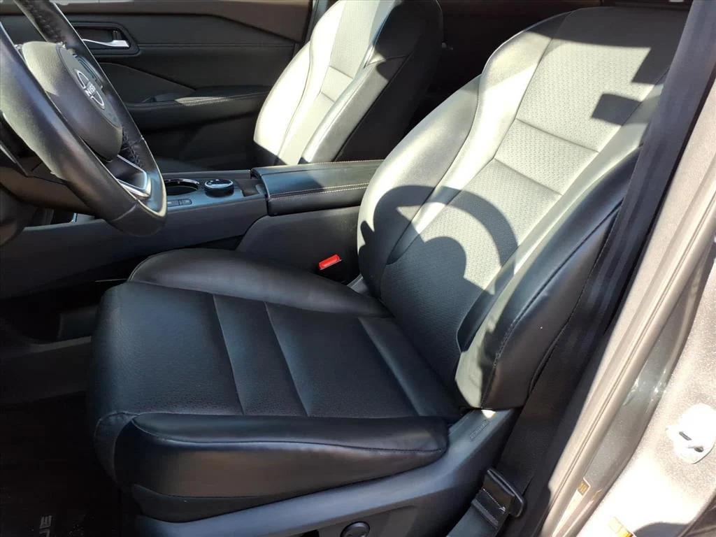 used 2023 Nissan Rogue car, priced at $18,995