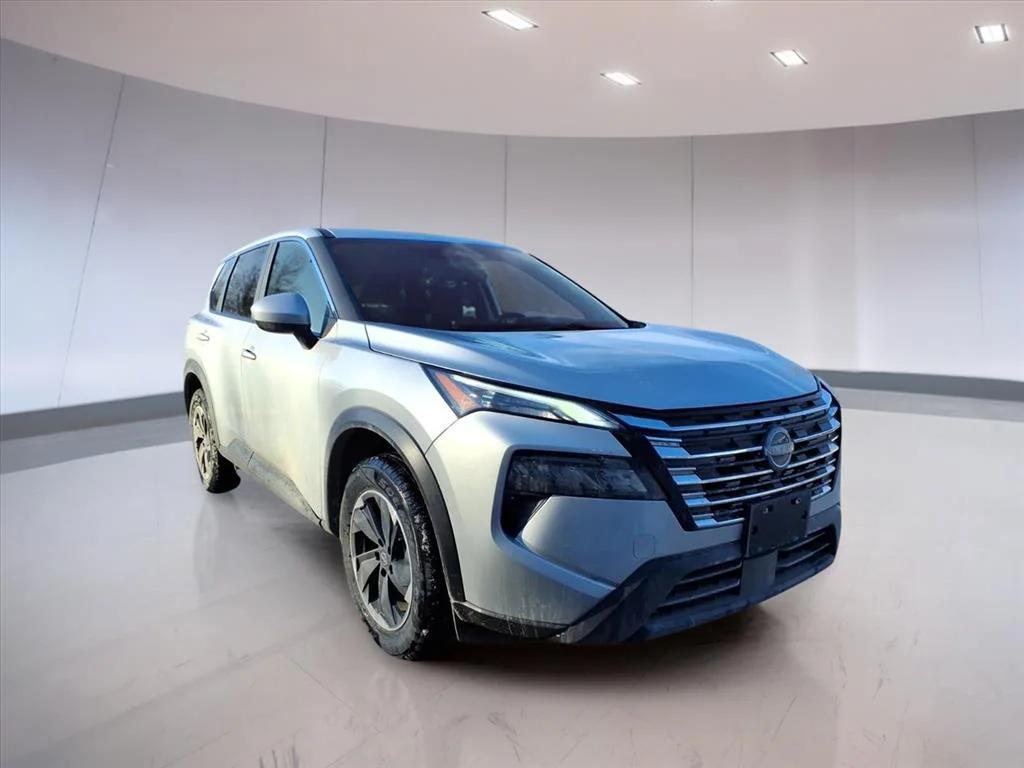 used 2025 Nissan Rogue car, priced at $17,995