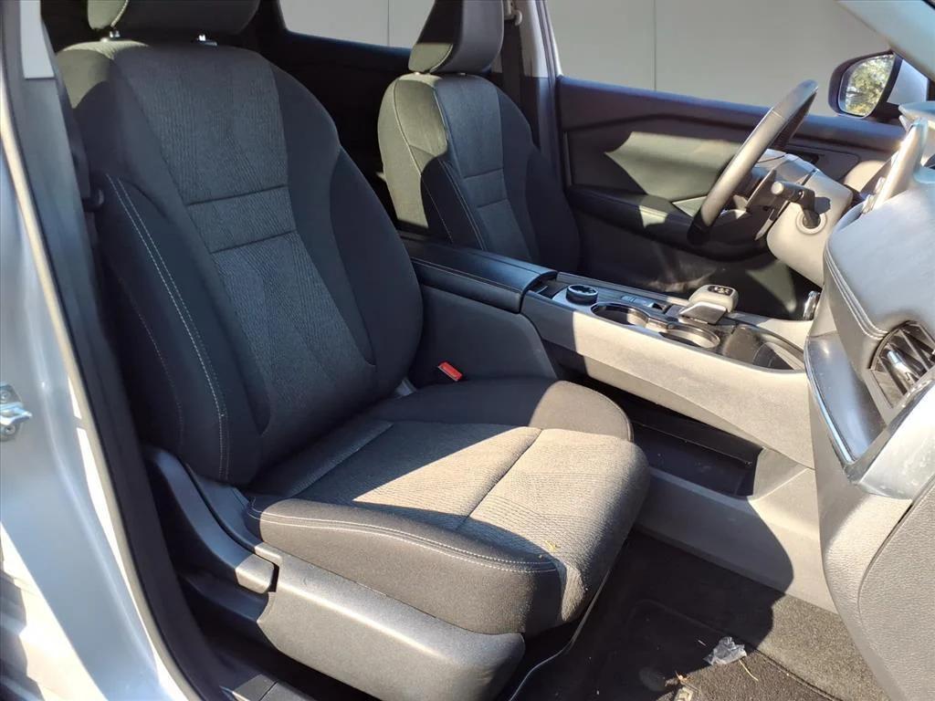 used 2025 Nissan Rogue car, priced at $17,995