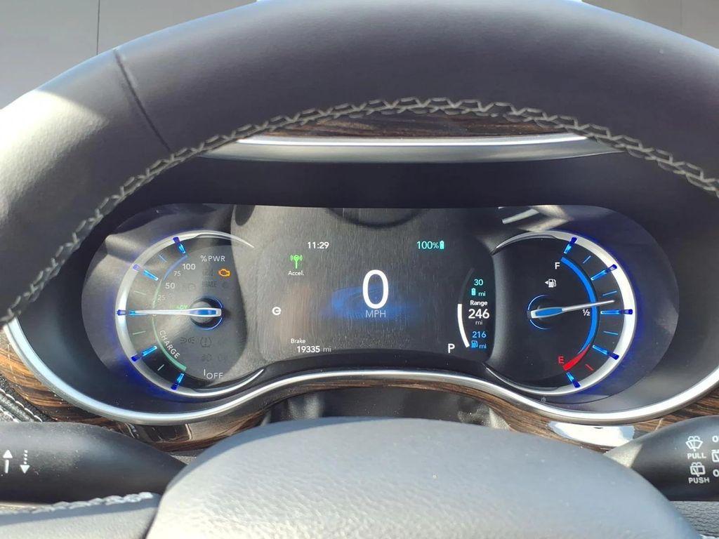 used 2023 Chrysler Pacifica Hybrid car, priced at $29,995