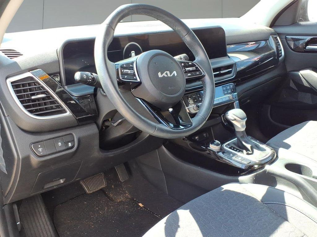 used 2024 Kia Seltos car, priced at $21,994