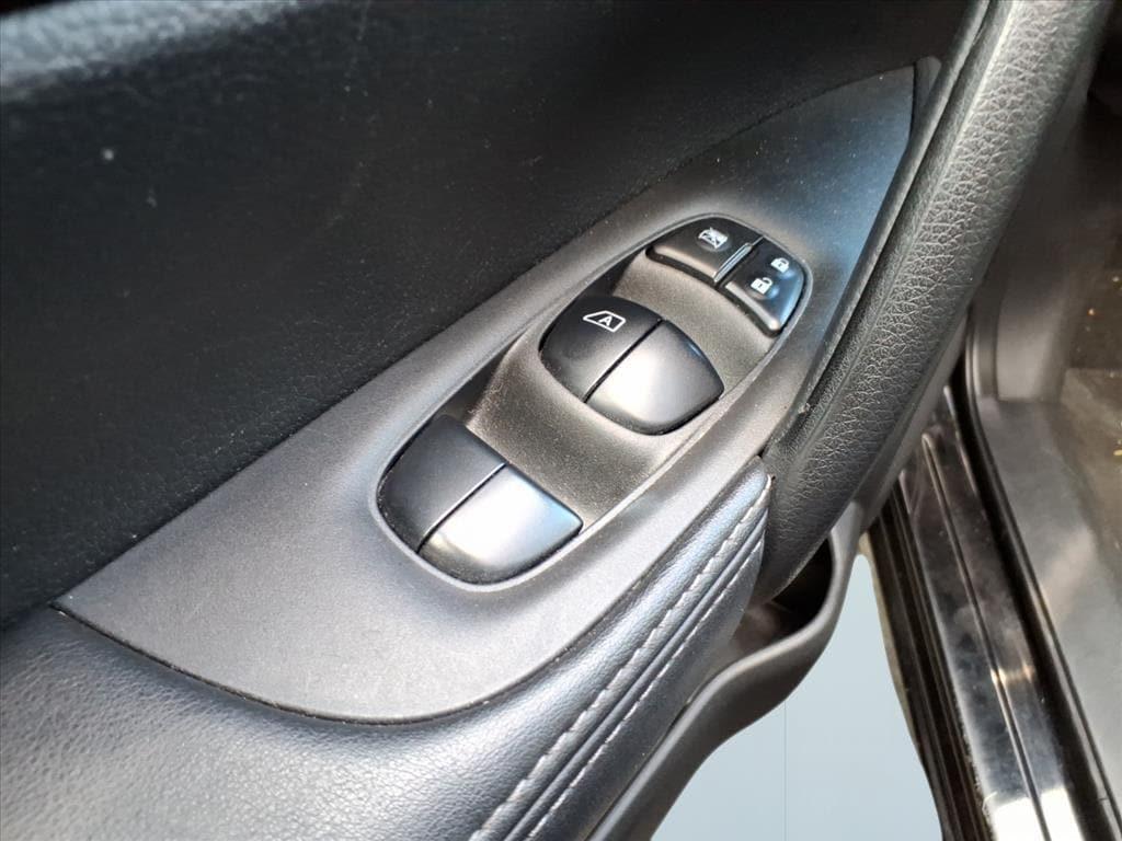 used 2022 Nissan Rogue Sport car, priced at $17,995