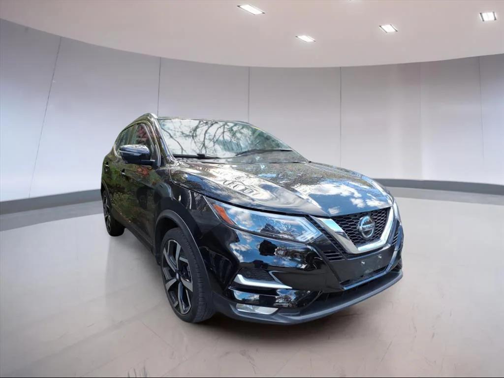 used 2022 Nissan Rogue Sport car, priced at $16,995