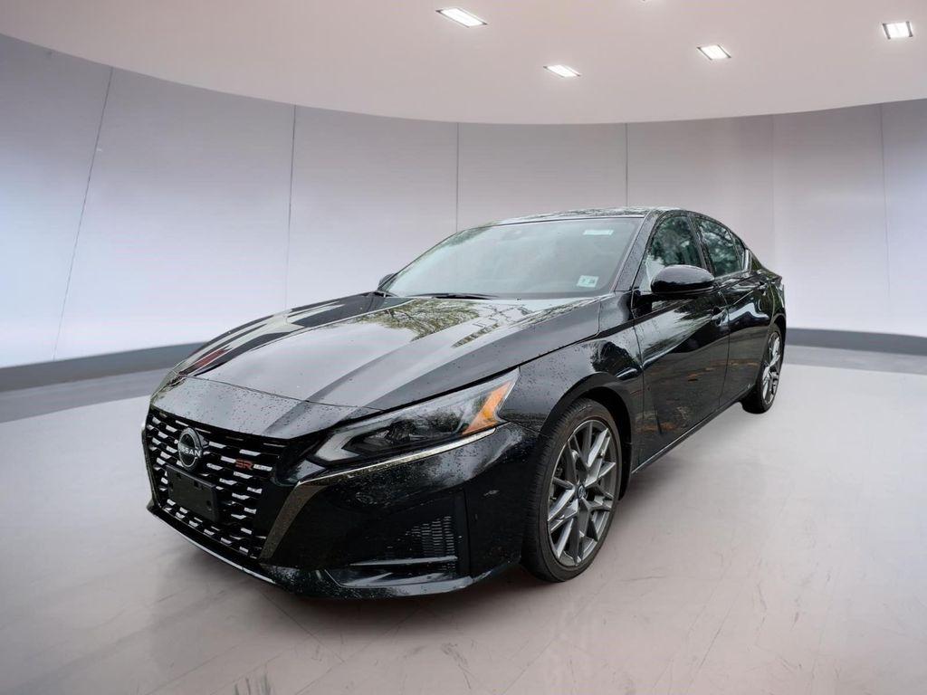 used 2023 Nissan Altima car, priced at $25,894