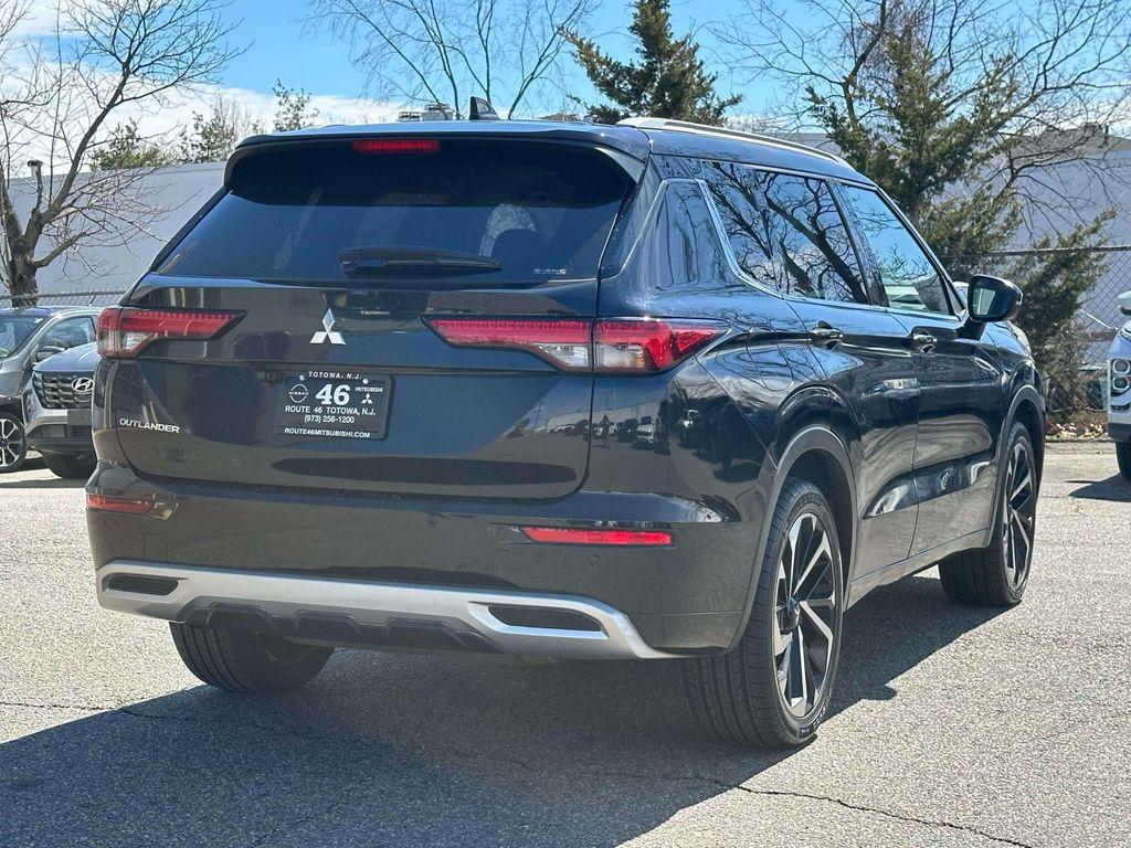used 2022 Mitsubishi Outlander car, priced at $19,994
