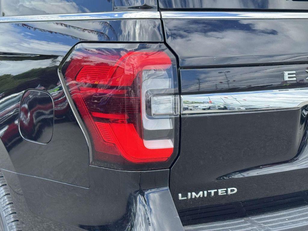 used 2024 Ford Expedition car, priced at $39,994