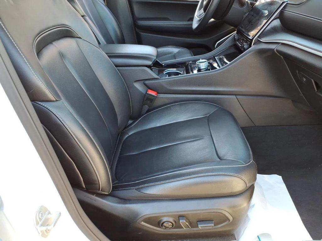 used 2023 Jeep Grand Cherokee car, priced at $27,995